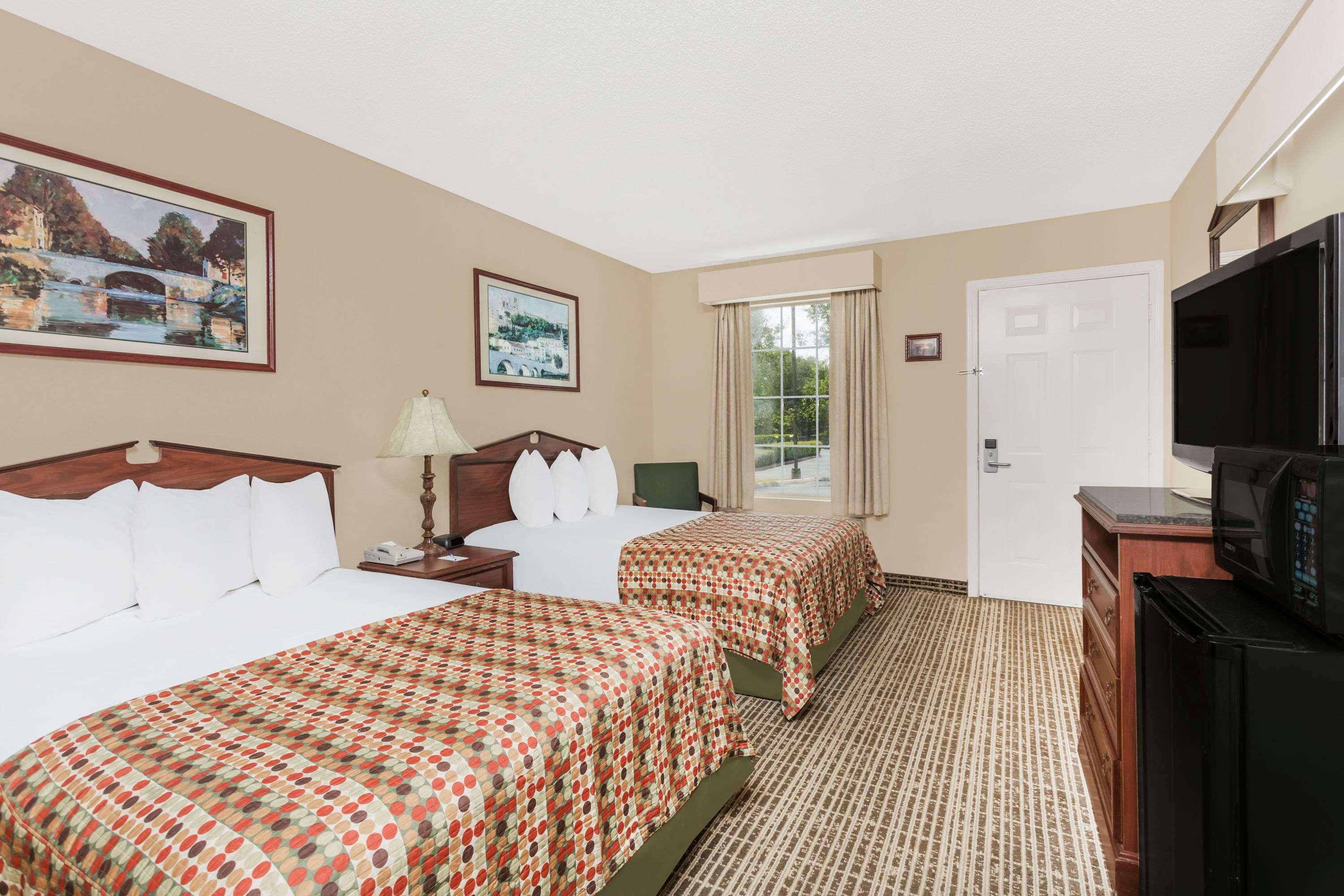 Hotel Baymont By Wyndham Anderson Clemson Exterior foto